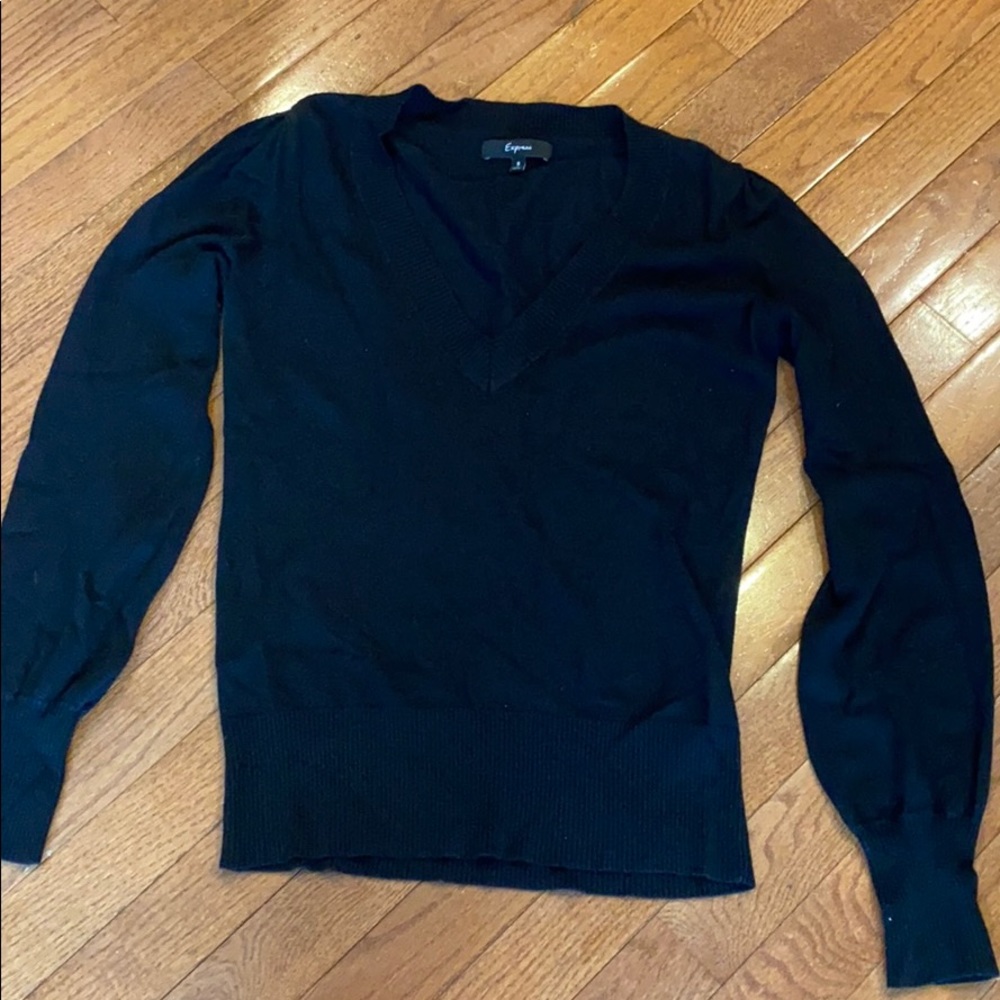 Express Sweater - Picture 2 of 3